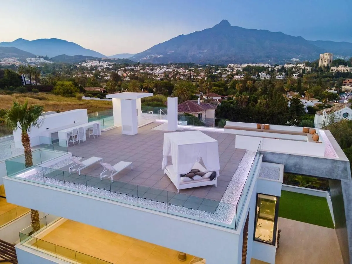 Daire Newly Built 6 Bdrm Luxury Villa In Nueva Andalucia Marbella İspanya