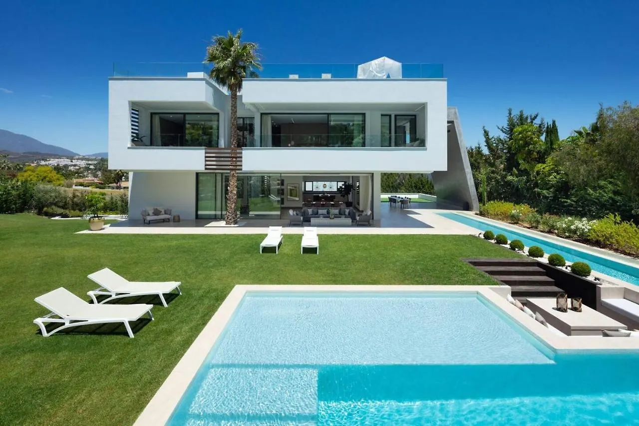 Newly Built 6 Bdrm Luxury Villa In Nueva Andalucia Marbella 0*,