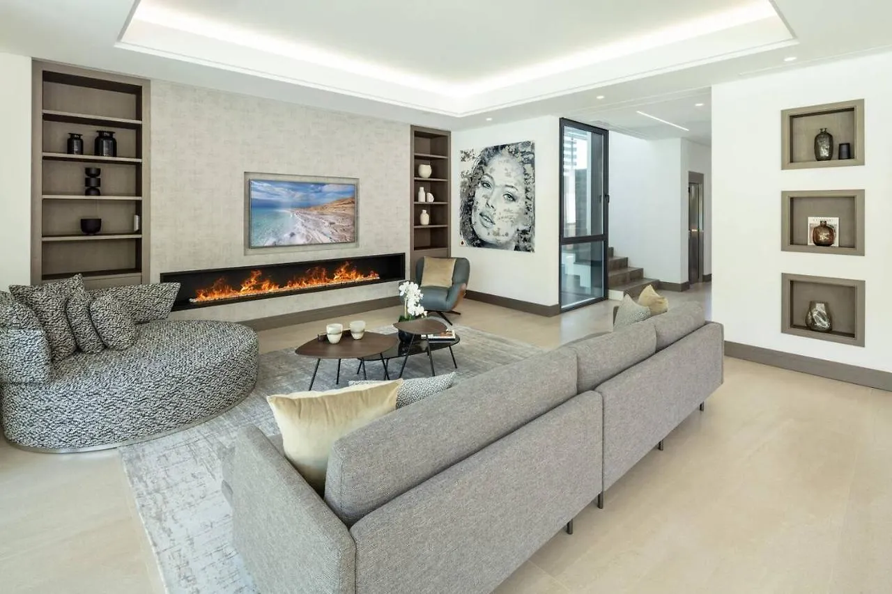 Newly Built 6 Bdrm Luxury Villa In Nueva Andalucia Marbella Spain
