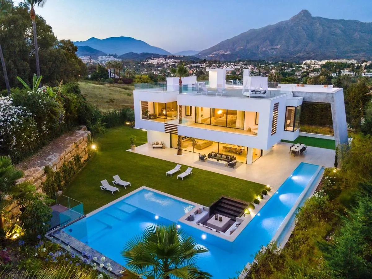 Newly Built 6 Bdrm Luxury Villa In Nueva Andalucia Marbella