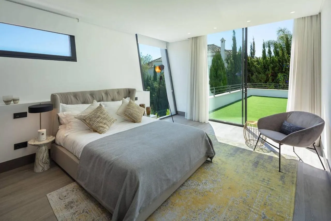 Newly Built 6 Bdrm Luxury Villa In Nueva Andalucia Marbella 0*,