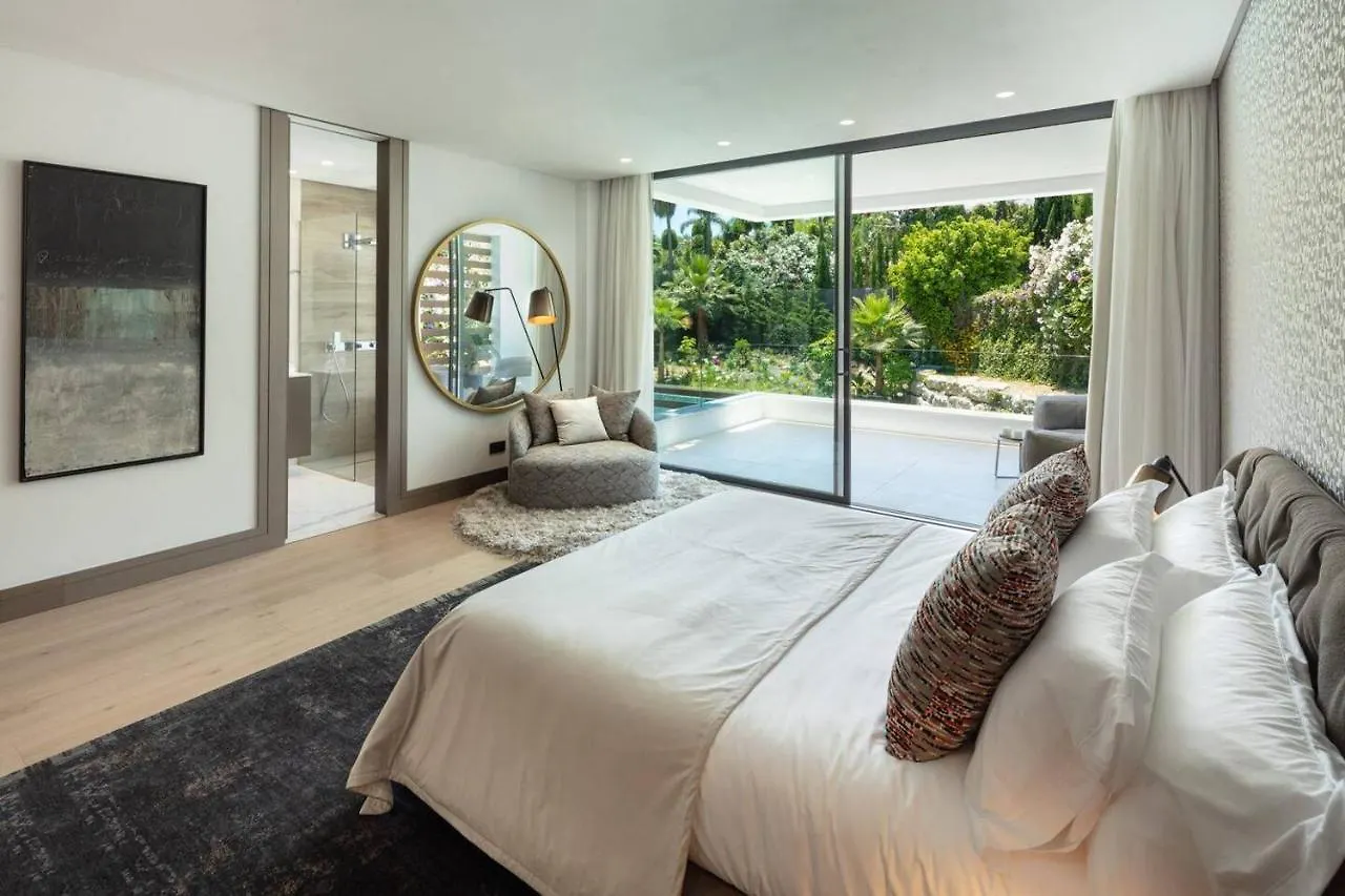 Newly Built 6 Bdrm Luxury Villa In Nueva Andalucia Marbella